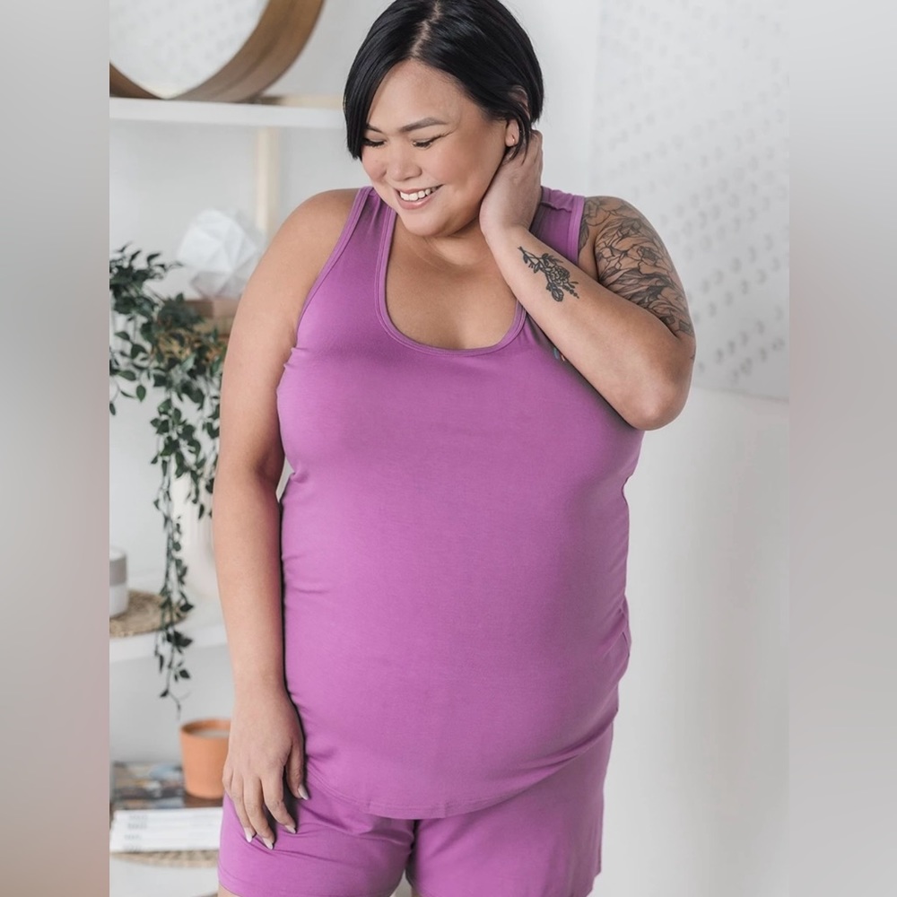 Lightweight sleep top
